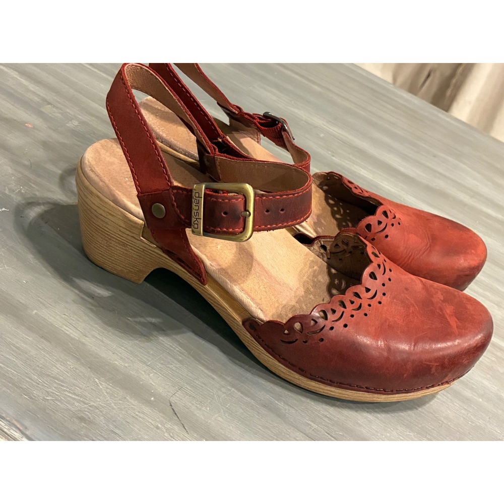 Dansko Sam Red Leather Scalloped Mary Jane Clog Sandals Womens 39 - Picture 4 of 7